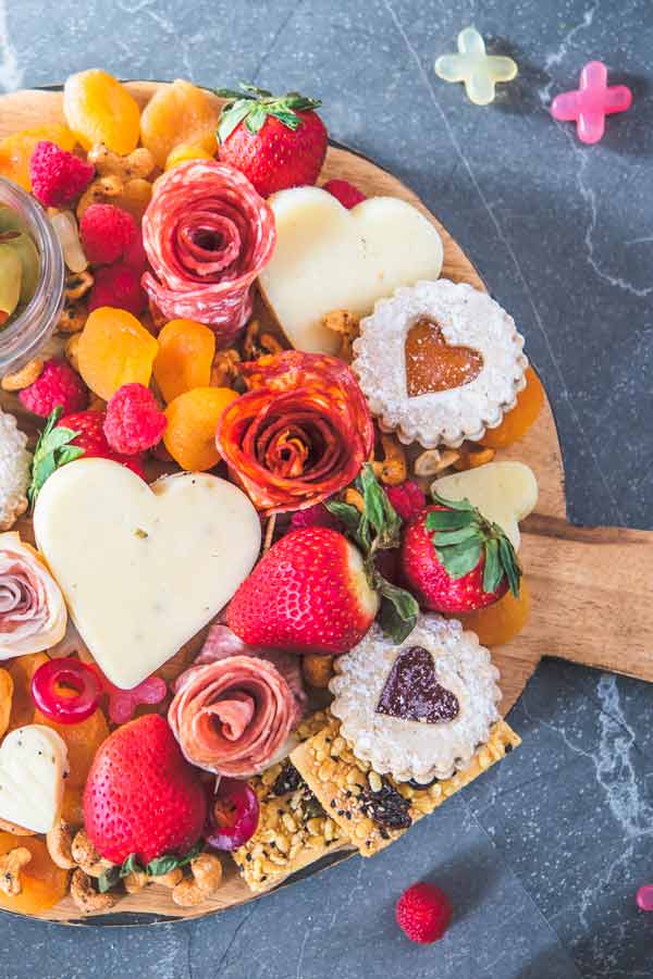 How to Make a Valentines Day Charcuterie Board with Adorable Salami Roses