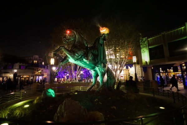 disneyland halloween headless horseman