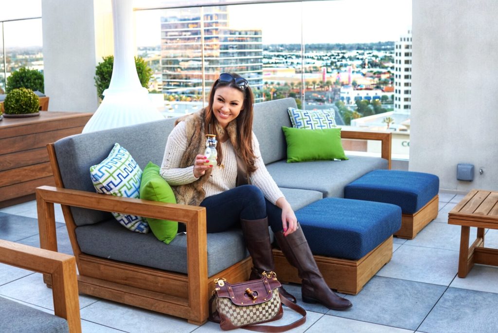 First Glance Marriott's Hive And Honey Is Irvine's First Rooftop Bar