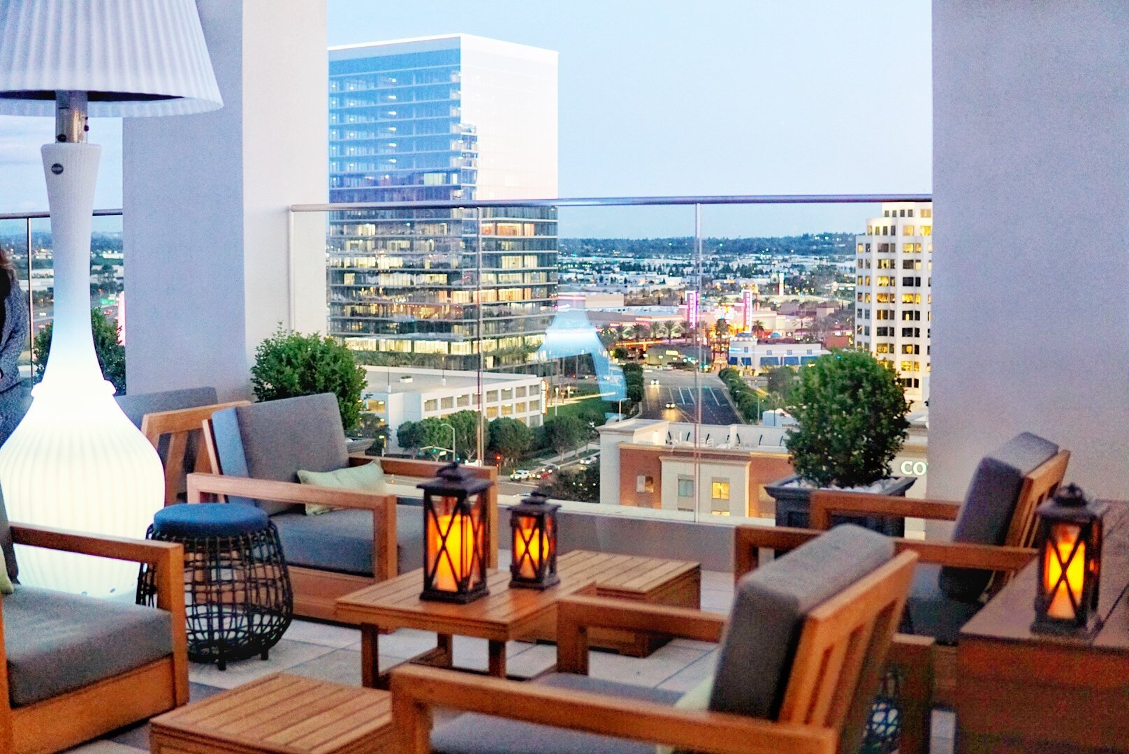 First Glance: Marriott’s Hive and Honey is Irvine’s First Rooftop Bar and It’s Sweet!
