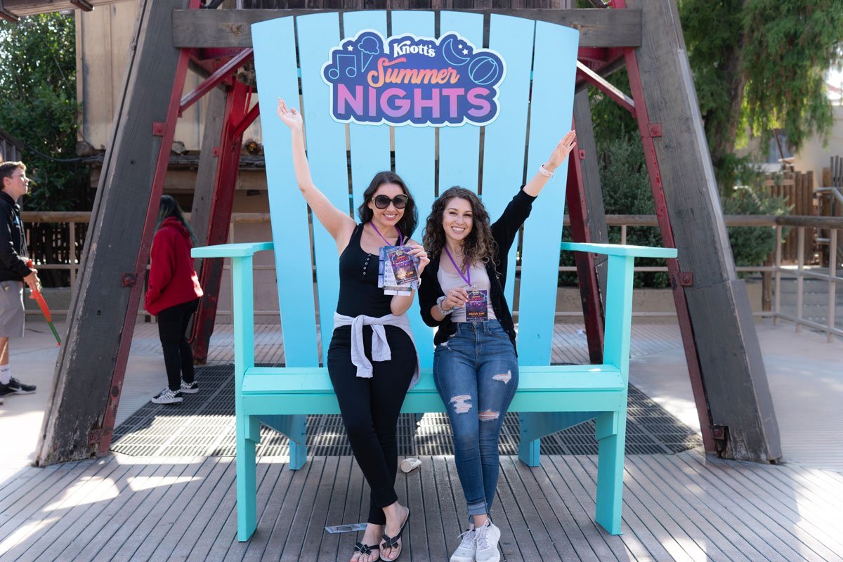 Knotts Berry Farm Introduces Knotts Summer Nights With New Food, Music, &  Games!