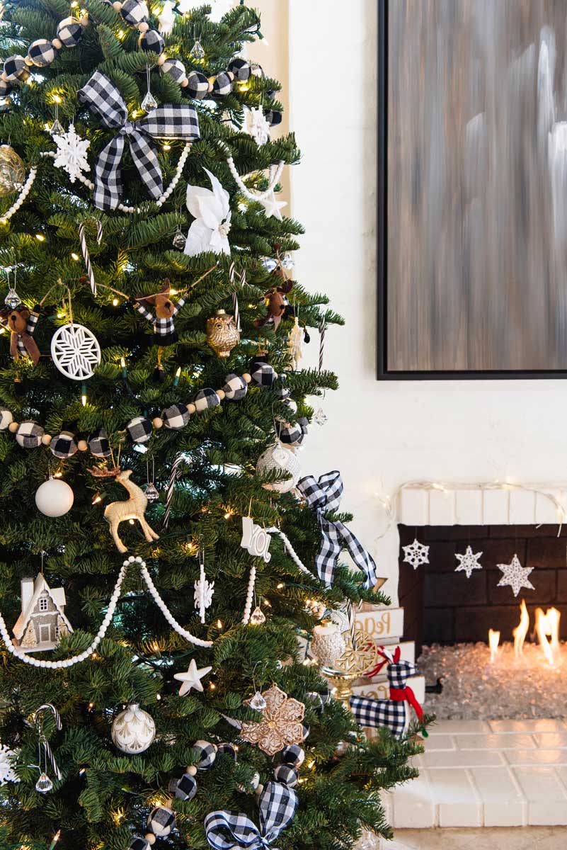 Christmas-Tree-Black-White-Plaid-ideas