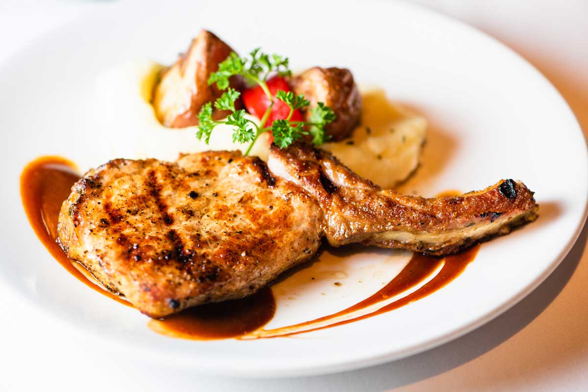 Bayside-Restaurant-Happy-Hour-Porkchop