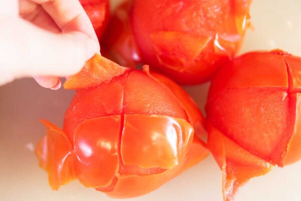 How to seed and peel tomatoes