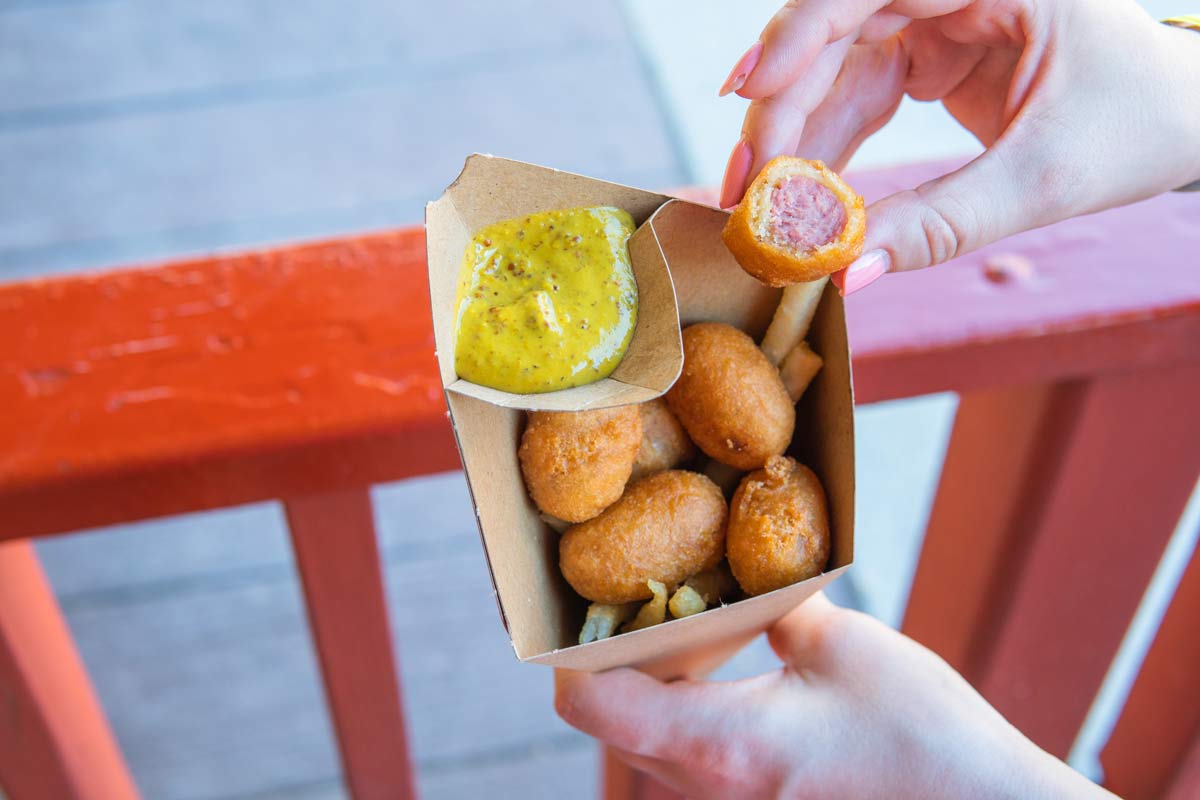 Taste-of-Knotts-Corn-Dogs