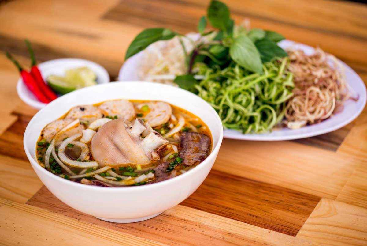 Delicious Traditional Vietnamese Hue Beef Noodle Soup Recipe