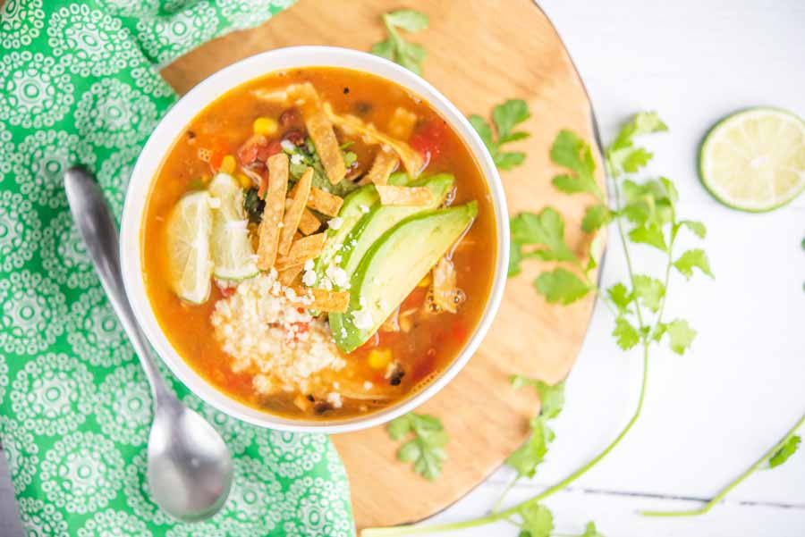 Low-Calorie-chicken-tortilla-soup-recipe