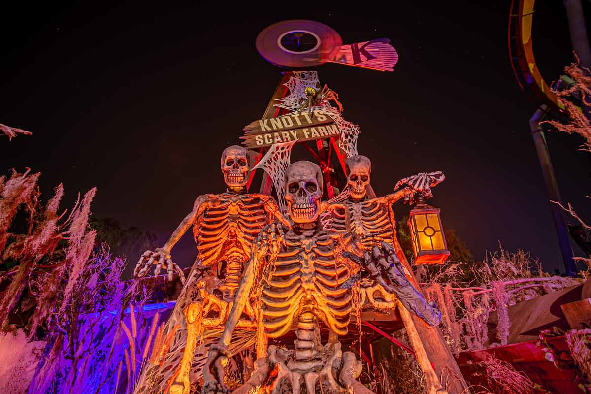 Knotts Scary Farm 2021 Is Back For a Spooktacular Return to the Park!