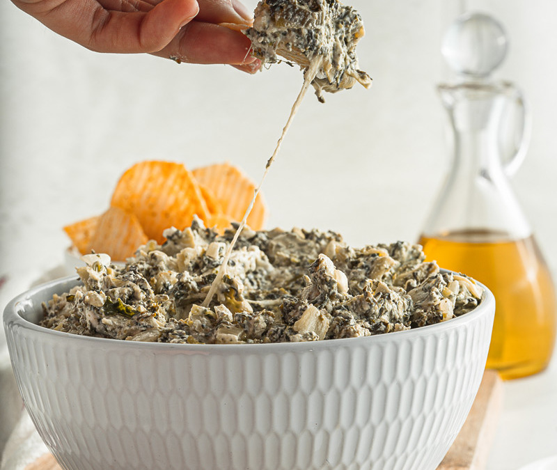 Healthy Spinach and Artichoke Dip