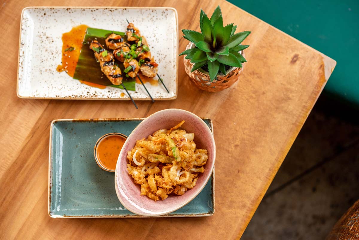 The New Billy’s at the Beach Happy Hour Gives Us Delicious Hawaiian Vibes