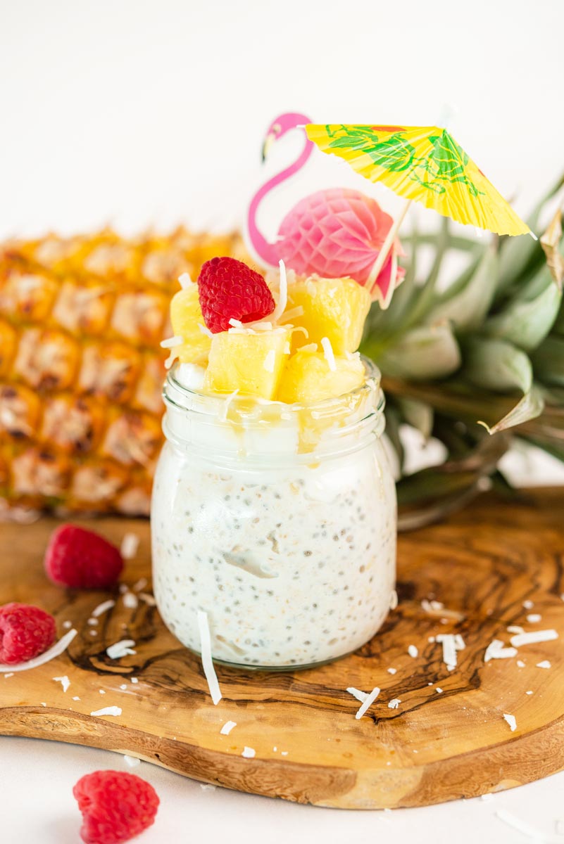 Simple Pina Colada Overnight Oats with Coconut Milk (Vegan)