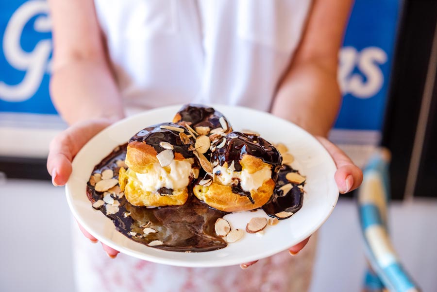 Bouillon-Profiteroles