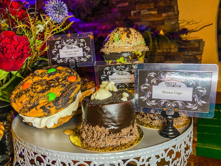 KNOTTS SCARY FARM 2022 First Look & Spooky New Food Menu