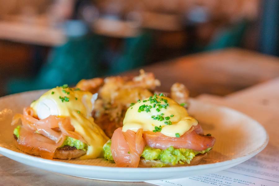 Country-Club-Smoked-Salmon-Benedict