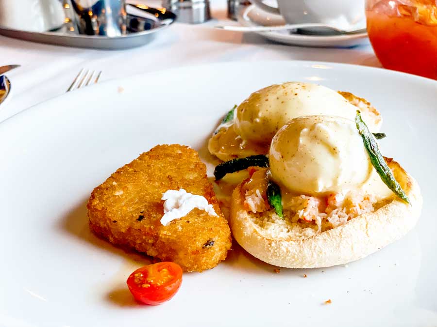 holland-America-Crab-Benedict