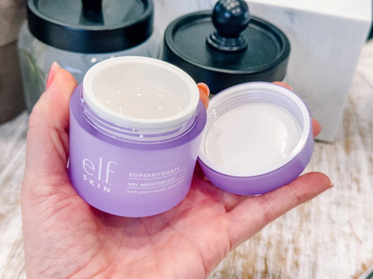 Best moisturizer for fungal acne sales