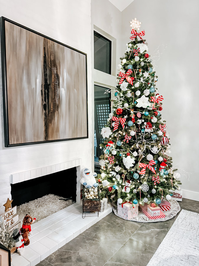 Candy-Cane-Christmas-Tree
