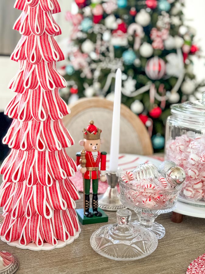 Candy-Jars-for-Candy-Cane-themed-tablescape