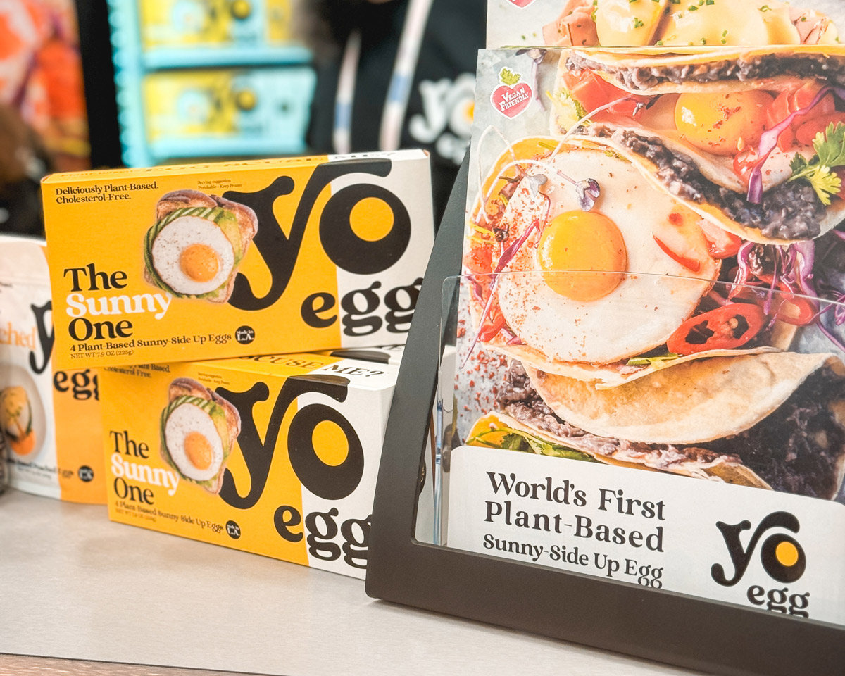 first-vegan-sunny-side-up-egg-at-expo-west