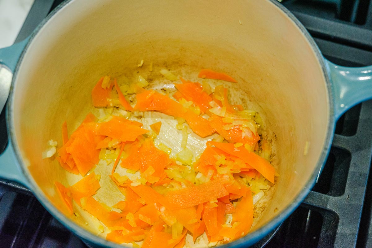 Onions-carrots-garlic-sauteing-in-pot-for-bulgar