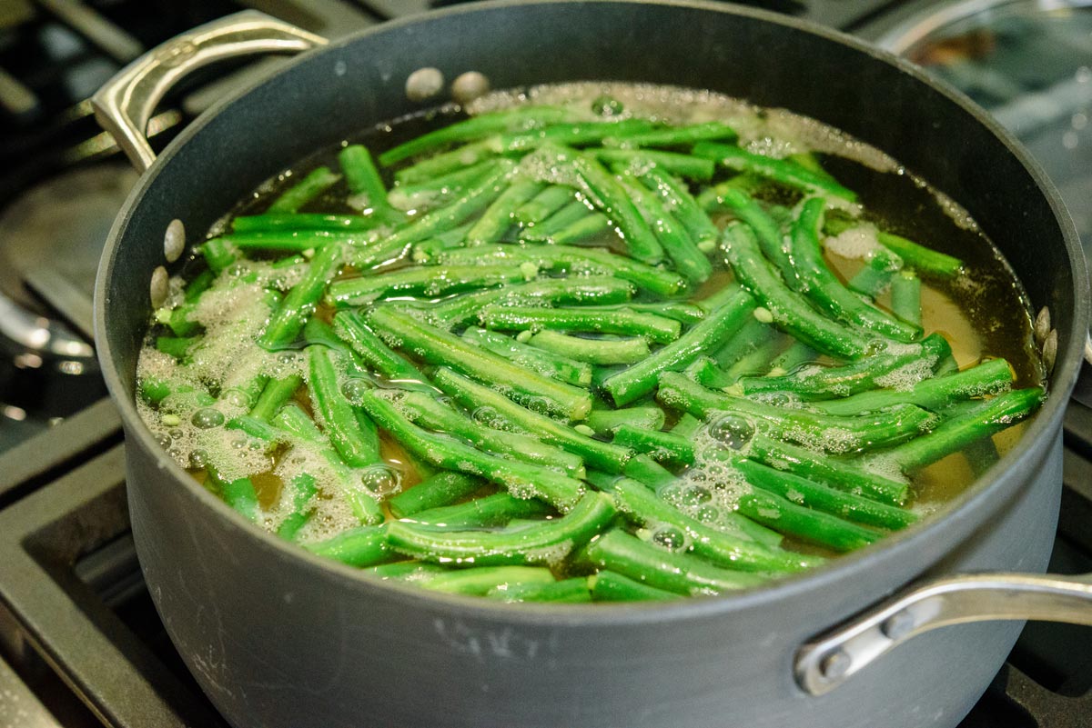 Green-beans-boiling