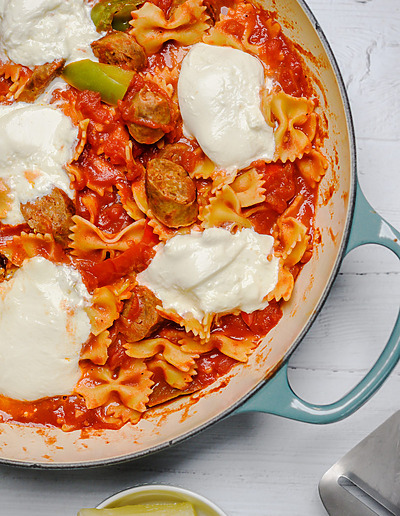 Easy Peppers Sausage and Pasta with Burrata Cheese 1