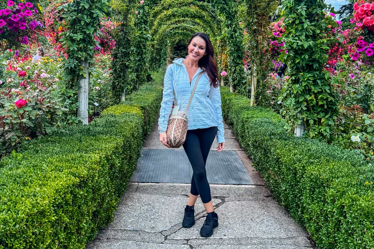 Incredible Evening Victoria Cruise Excursion: Butchart Gardens Fireworks