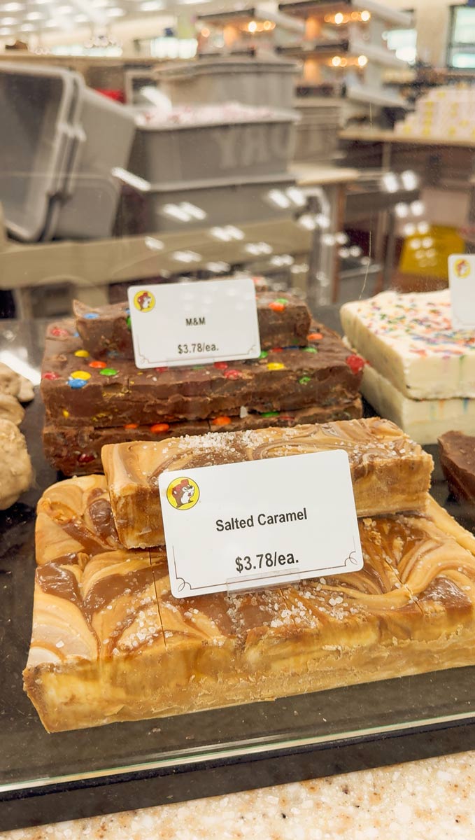 The 10 Best Buc-ee's Foods You Need to Try on Your Next Road Trip 10 Bucees-fudge