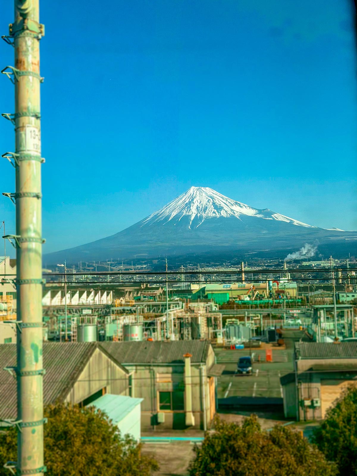 15 Essential Things to Do Before Going to Japan (Don’t Forget These!) 3 Mt-Fuji-View-from-Japan-Shinkansen