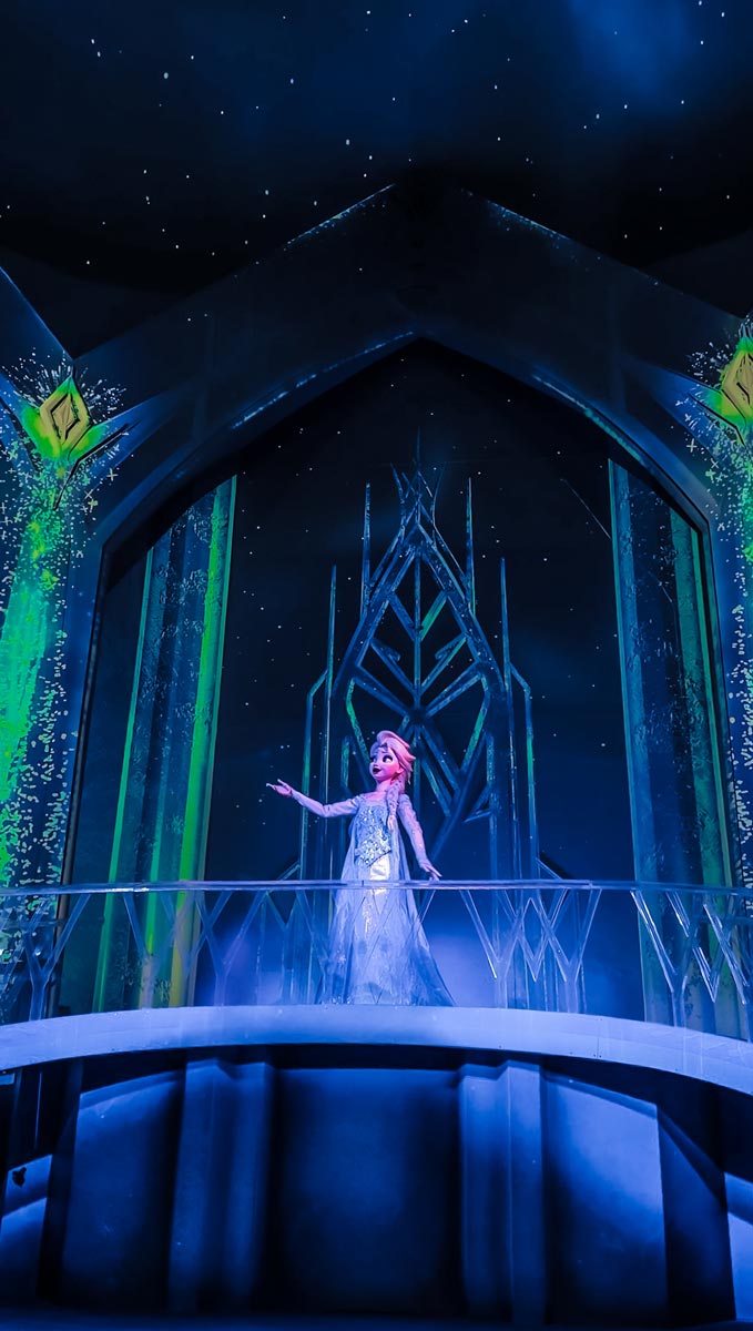 How to Skip Lines at Tokyo DisneySea & Disneyland: DPA & 40th Anniversary Pass Guide 4 Tokyo-Disney-Frozen